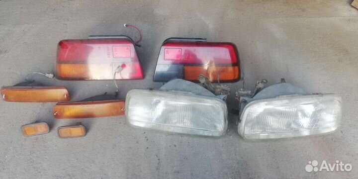 Комплект оптики для Daihatsu Applause 1990