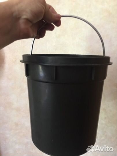 Мусорное ведро с педалью