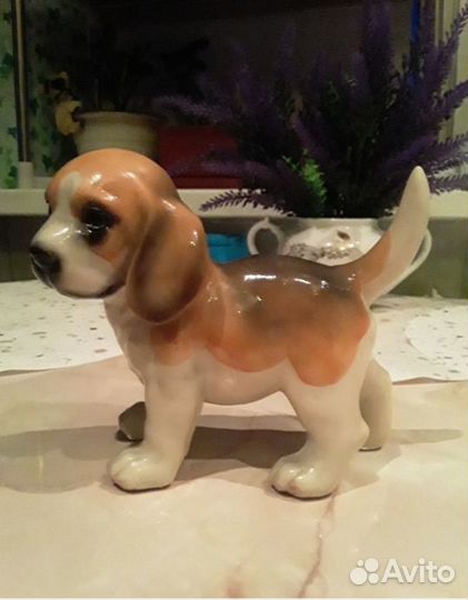 Фигурка собаки (щенок бигля)