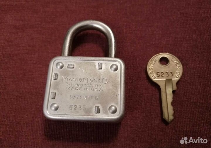 Замок старинный антикварный