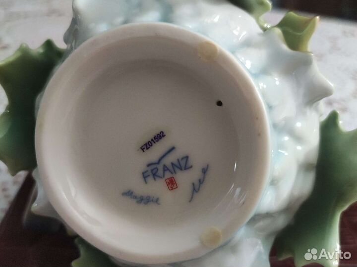 Фигурка -елка с птицами, фарфор,ручн.работа, колле