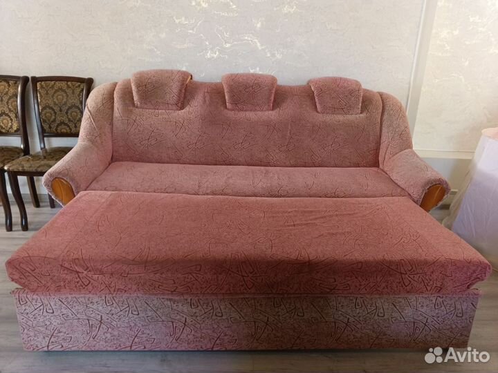 Диван раскладной с двумя креслами бу