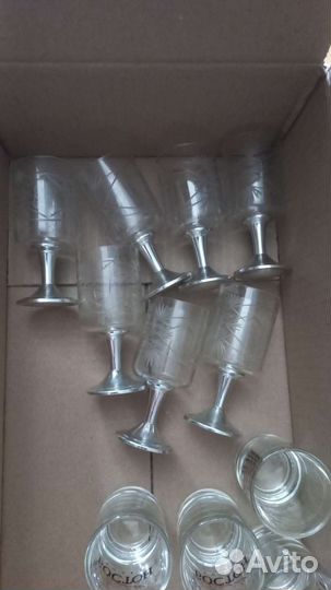 Рюмка на ножке