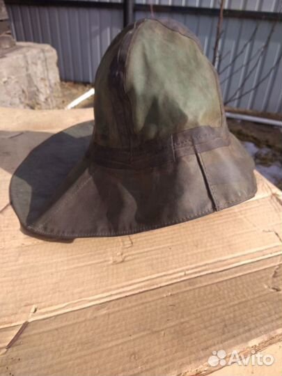 Старинный подшлемник пожарного