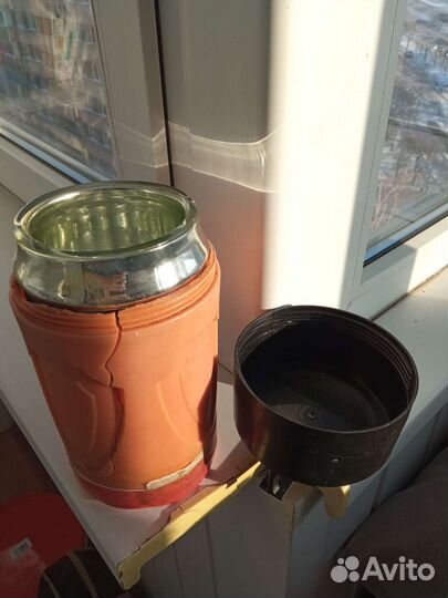 Термос суповой и Пресс для чеснока и соковыжималка