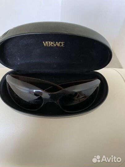 Солнцезащитные очки женские брендовые