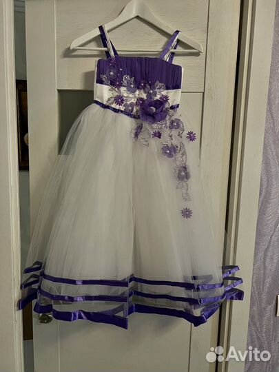 Платье для девочки новое