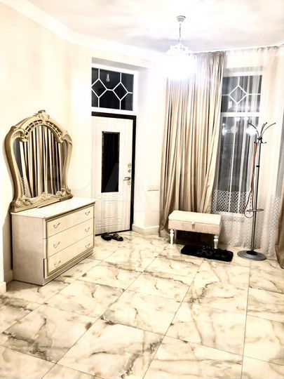 Дом 300 м² на участке 9 сот.