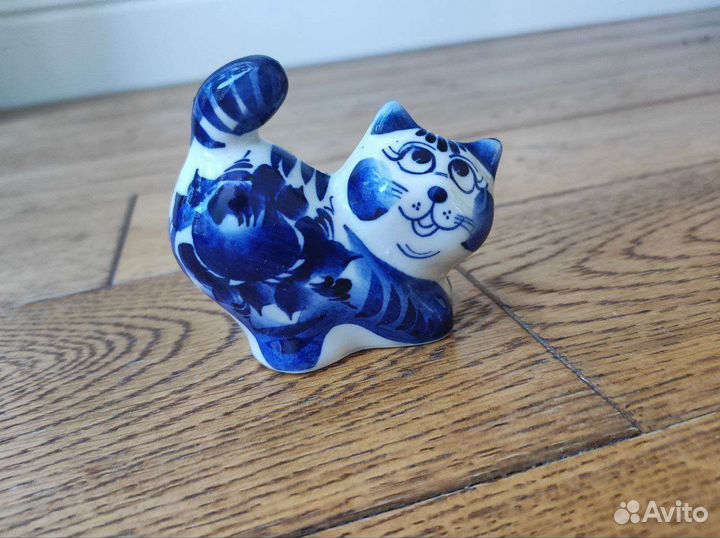 Фигурка кошка гжель