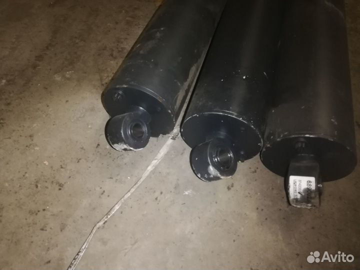 Продаю Главный цилиндр опускания Bucher CityFan