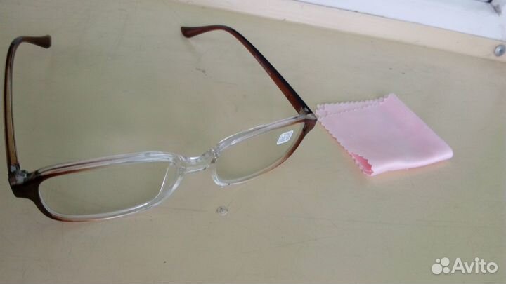 Очки новые для чтения +3,00) +3.25)