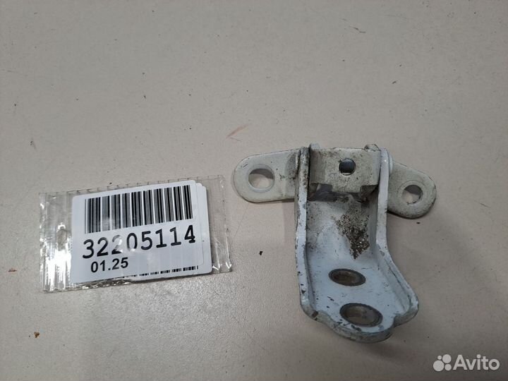 Петля двери передней правой верхняя KIA Ceed 2012-2018