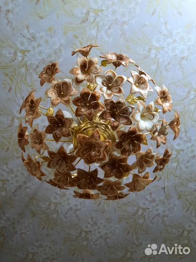 Люстра потолочная цветы