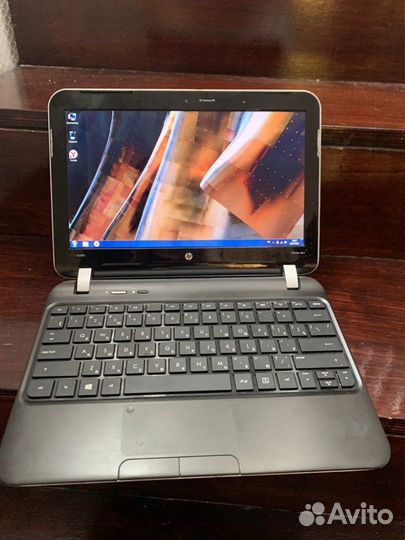 Нетбук HP 12
