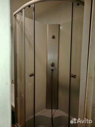 Душевая кабина 90х90