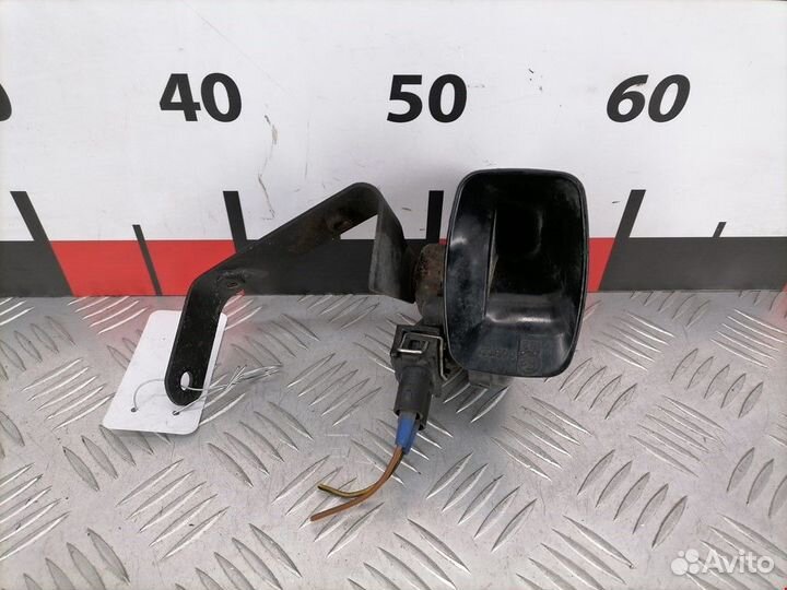 Сигнал (клаксон) Audi A6 4A/C4 1995 8D0951221
