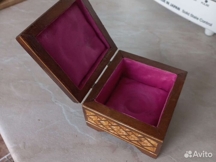 Шкатулка из натурального дерева