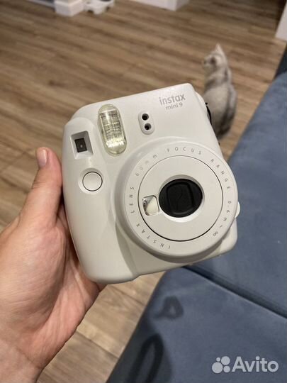 Плёночный фотоаппарат instax mini 9