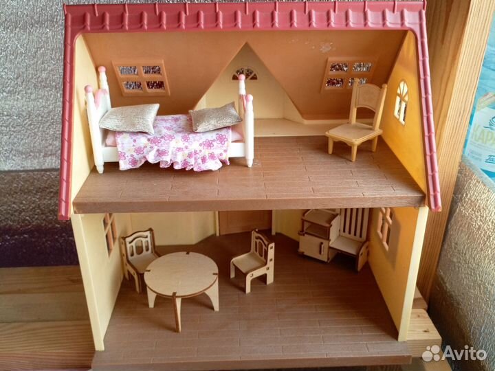 Кукольный домик
