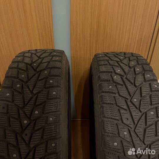 Dunlop SP Winter Ice 02 175/70 R14 84T