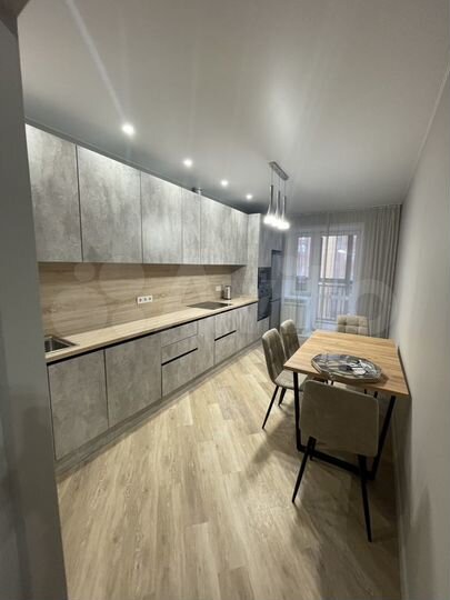 2-к. квартира, 60 м², 5/10 эт.