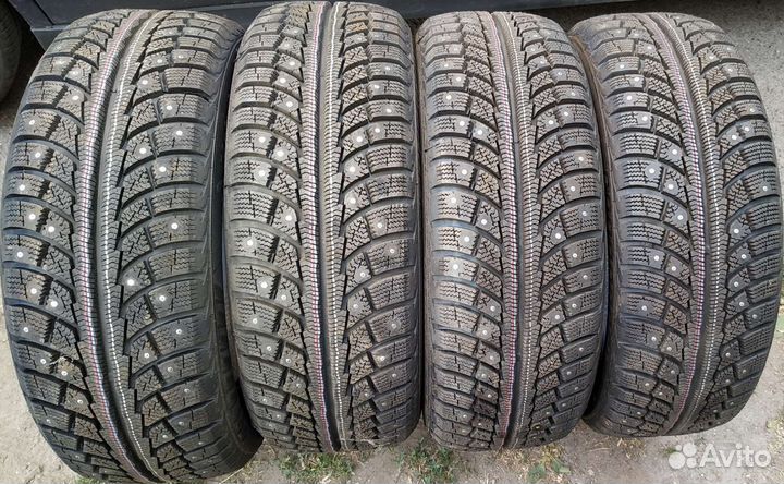 Новые зимние шины 205-55-16 (завод Continental )