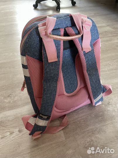 Школьный рюкзак