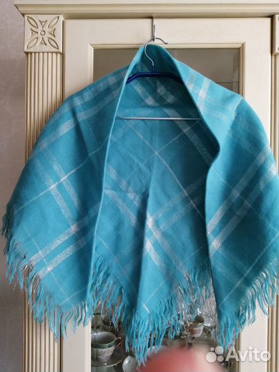 Новый платок чистая шерсть с люрексом 100х100