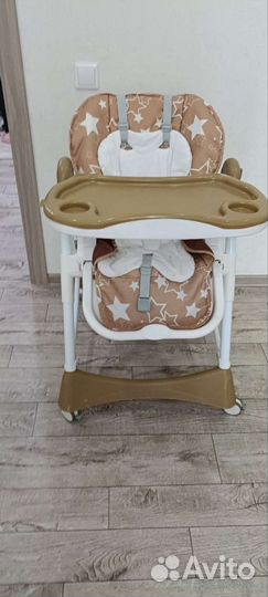 Детский стульчик для кормления