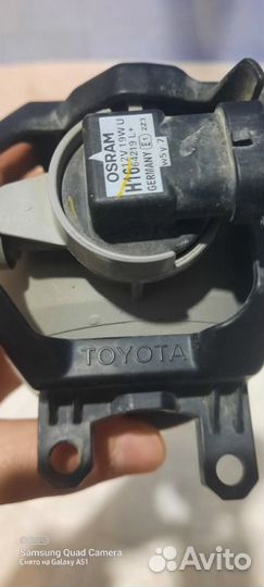 Птф передний левый Toyota Hilux 8 2016