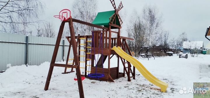 Детская площадка с заливной горкой