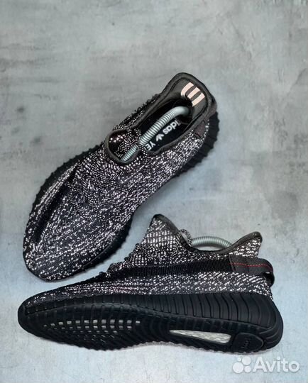 Кроссовки Adidas Yeezy boost 350 женские весенние