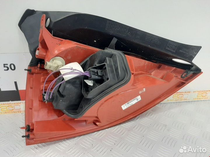 Фонарь задний правый Renault Megane 2 2006