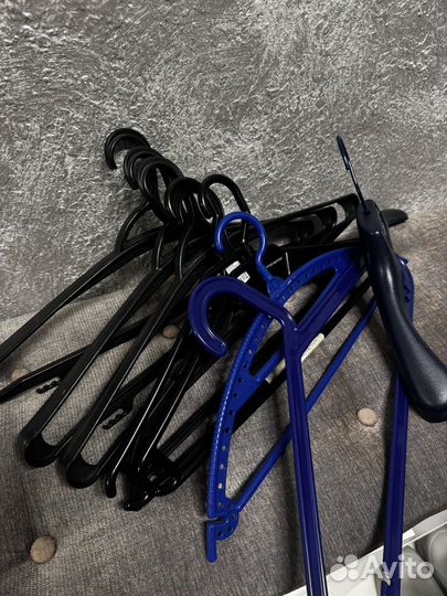 Вешалки плечики бу 9 шт