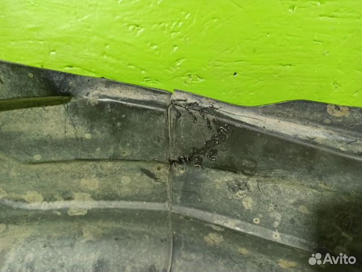 Подкрылок передний правый Kia Rio седан G4EE 2011