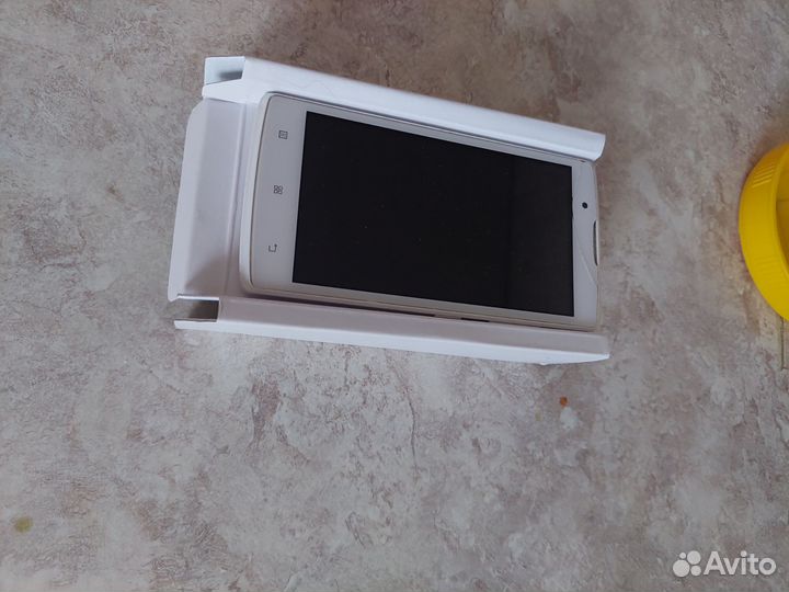 Lenovo A2010, 8 ГБ