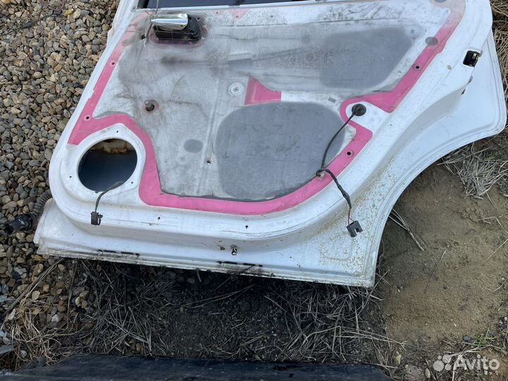 Дверь задняя правая opel vectra b седан