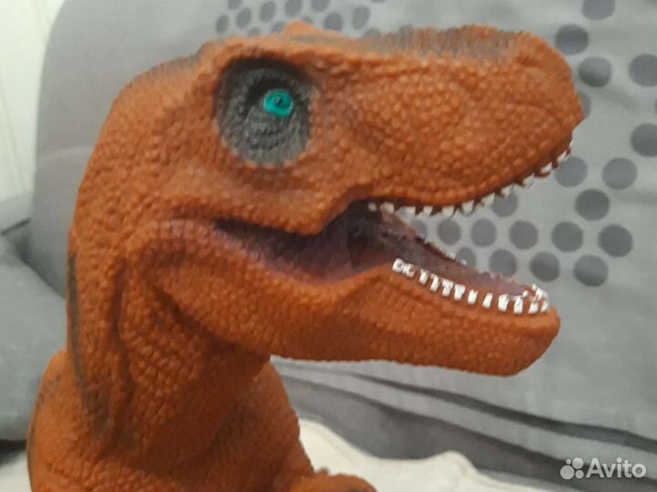 Игрушка динозавр
