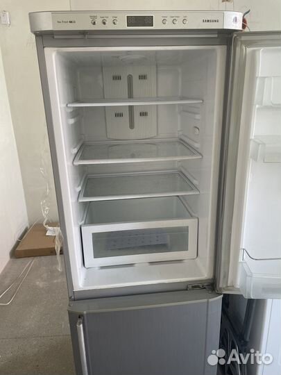 Холодильник бу Samsung NoFrost 177см