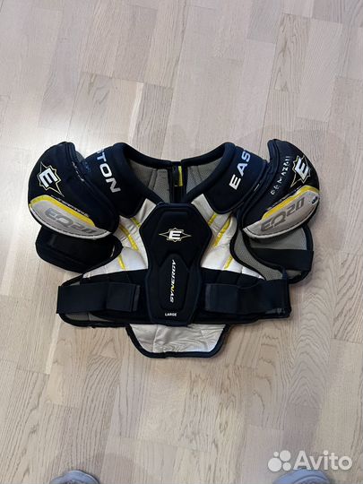 Нагрудник хоккейный easton sr