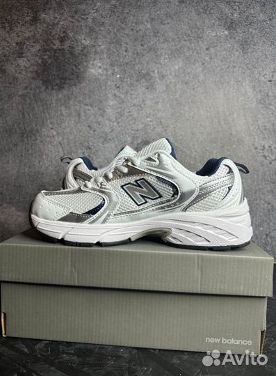 Кроссовки New Balance 530 Люкс