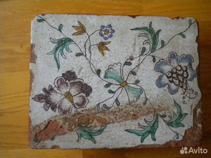 Старинный изразец 17-18 век 3шт.(цена разная)