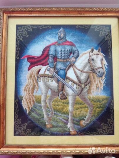 Картина вышитая крестиком Богатырь