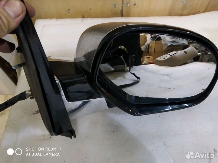 Зеркало правое Cadillac Escalade Tahoe 3