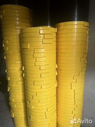 Пластиковые баки с крышкой 40л