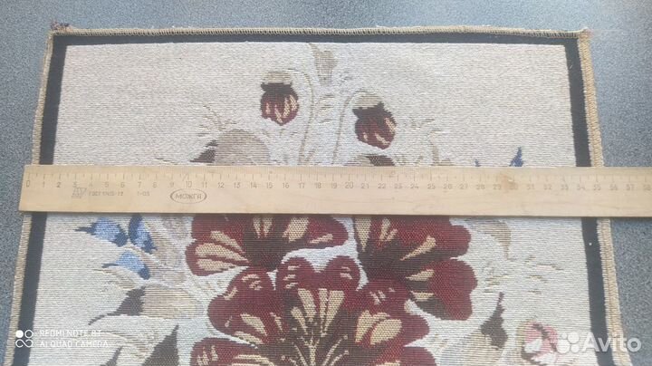 Новые красивые гобеленовые салфетки 44*35