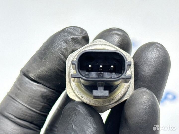 Датчик давления масла гур Nissan Primera P12