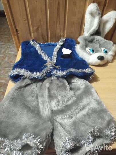 Новогодний костюм зайчика