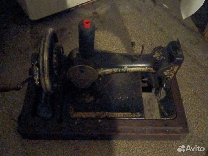 Швейная машина Singer