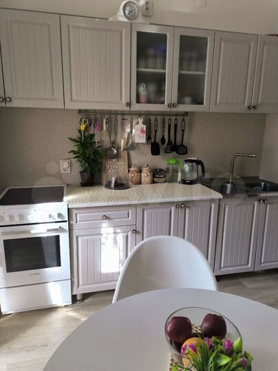 2-к. квартира, 54 м², 1/5 эт.